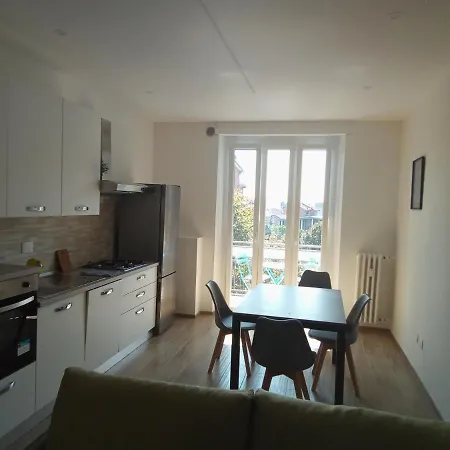 A Due Passi Metro Bengasi Cir 00127203858 Apartment Turin