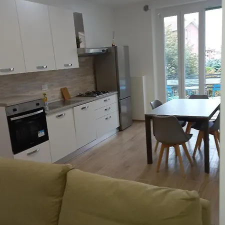 Appartamento A Due Passi Metro Bengasi Cir 00127203858 Torino